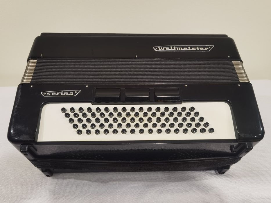 Weltmeister Serino 80 basów akordeon klawiszowy