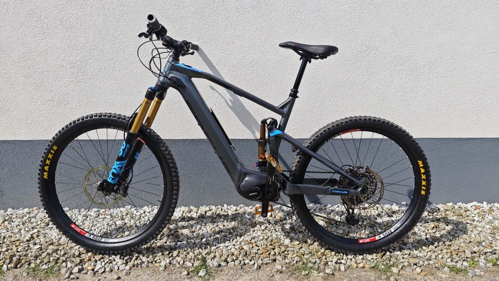 Rower elektryczny Focus Sam 2 Pro w rozmiarze L/XL 756wh