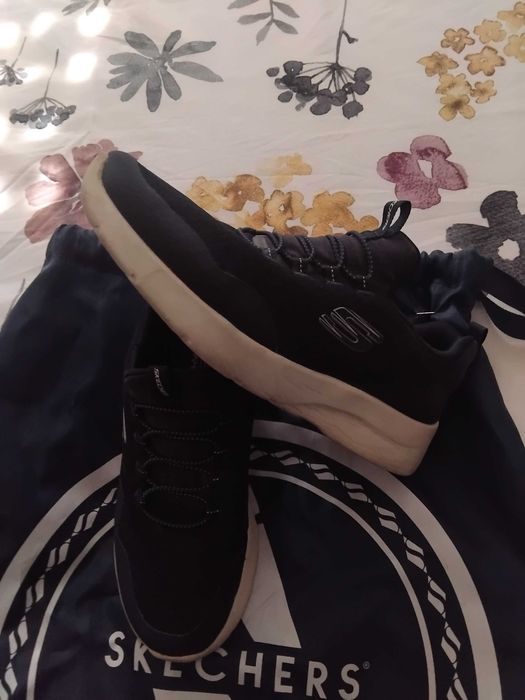 Sketchers original 37