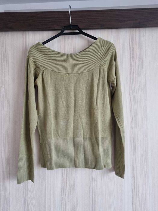 Oliwkowy sweter H&M, rozmiar 42