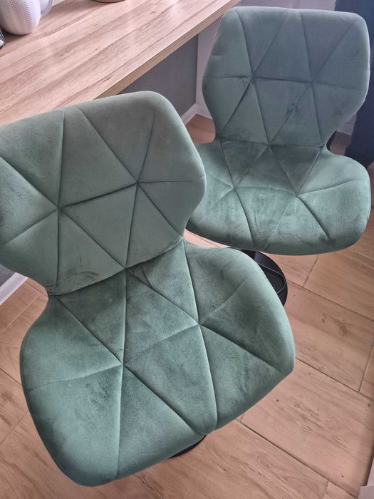 2hokery kolor oliwkowy