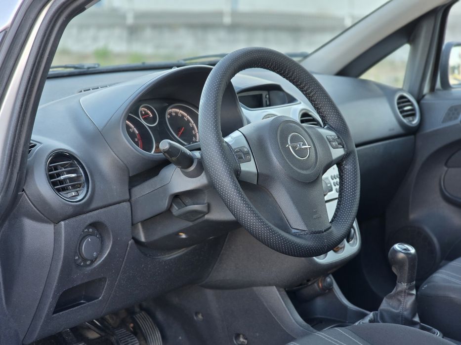 Opel  Corsa D 1.2 *85.000km* (2009)