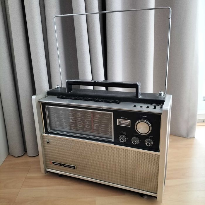 Rádio Panasonic National RF5000B
