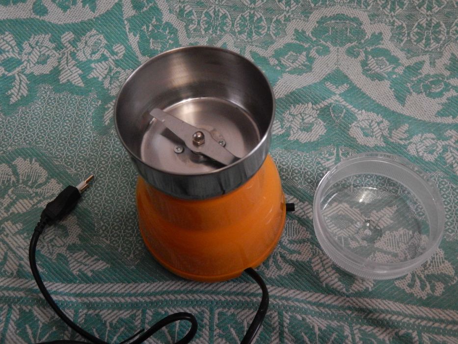 нова кофемолка кофемолка не ручна 160 Вт нова нова економна сучасна