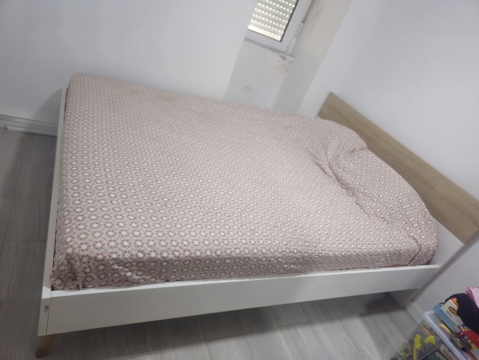 Cama de casal 140x210