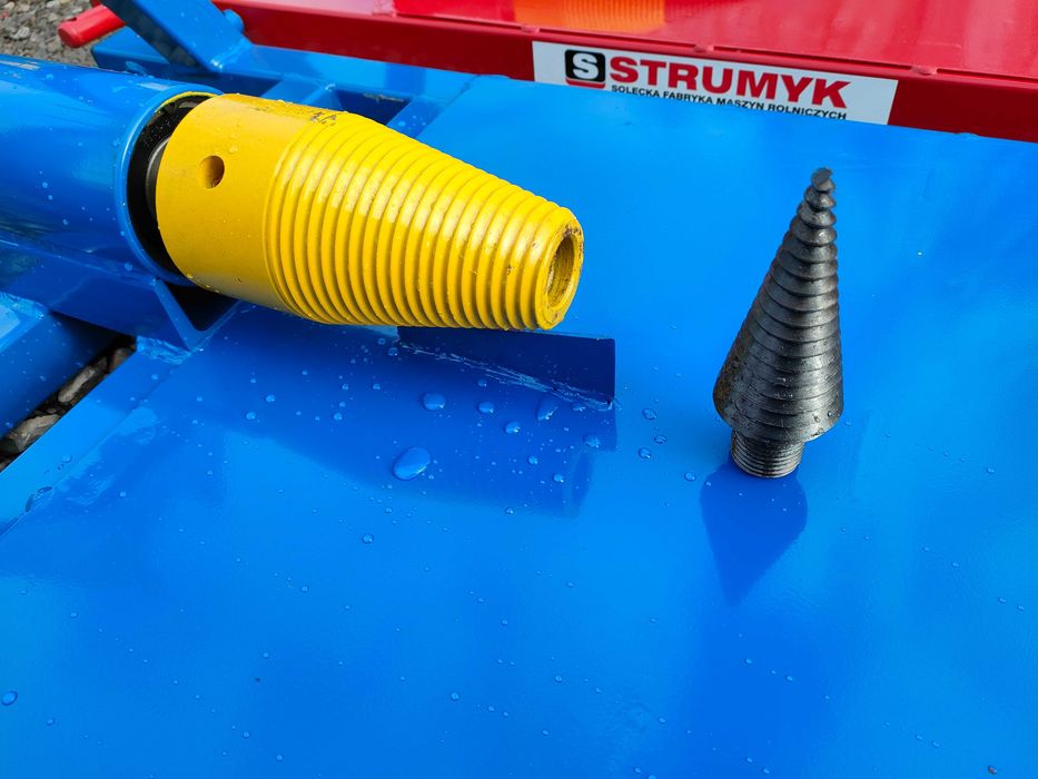 Łuparka świdrowa do ciągnika na WOM-łupiarka do drzewa-rozdrabniacz