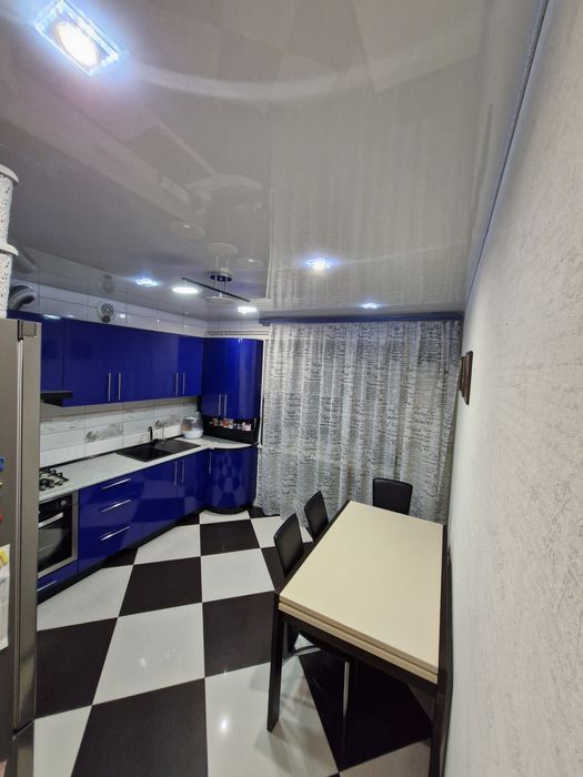 Продам квартиру в центрі м. Берестин Харківська область