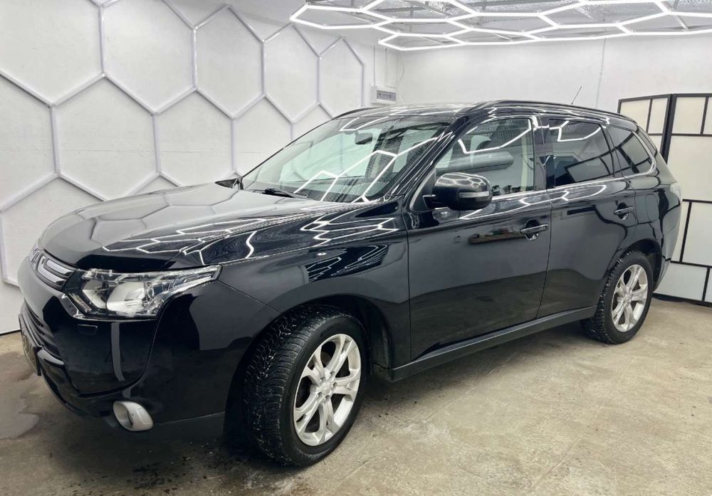 Mitsubishi Outlander Mitsubishi Outlander 2.2 diesel ! Super Stan !