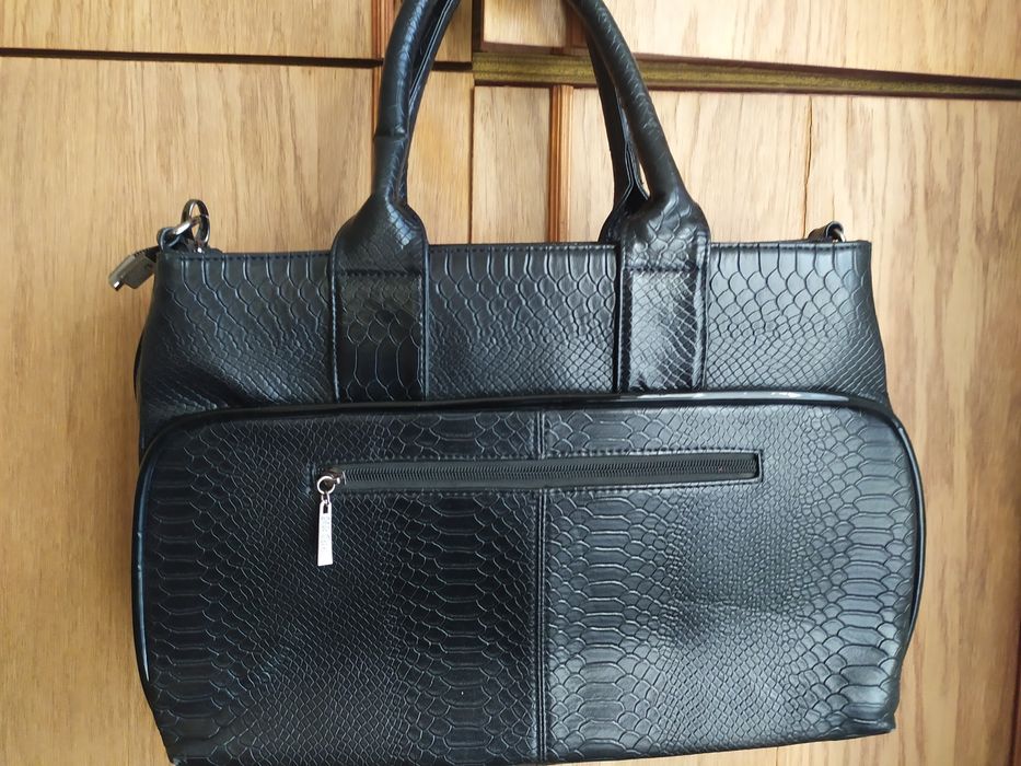 Продається жіноча сумка-портфель