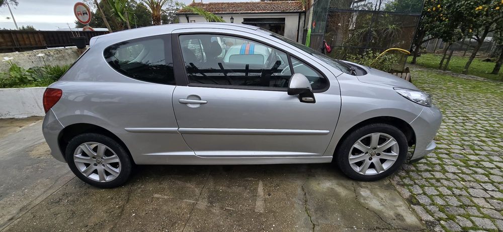 Peugeot 207 ligeiro mercadorias