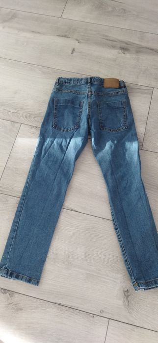 Jeansy dla chłopca r 134