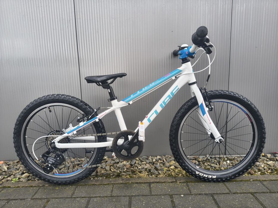Cube Access 200 super stan