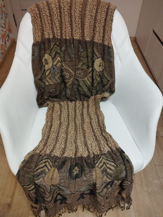 Шарф з Італії,  палантин