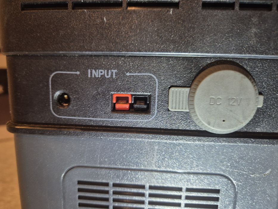 Зарядна станція Allpowers s 700