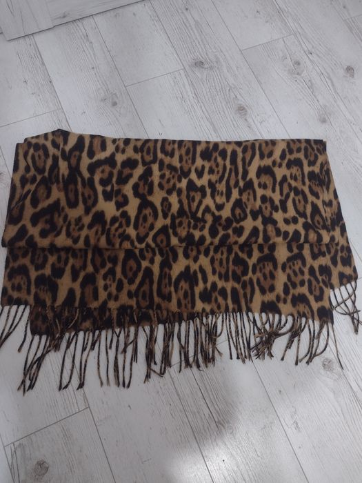 Sprzedam szal zimowy