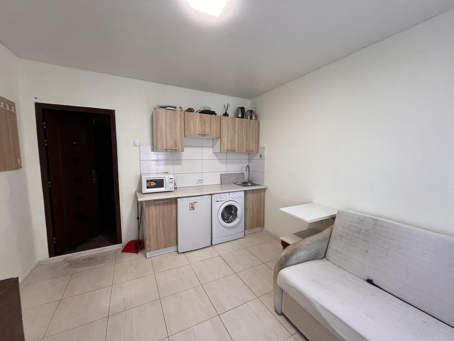 Кімната з ремонтом в центрі Бучі