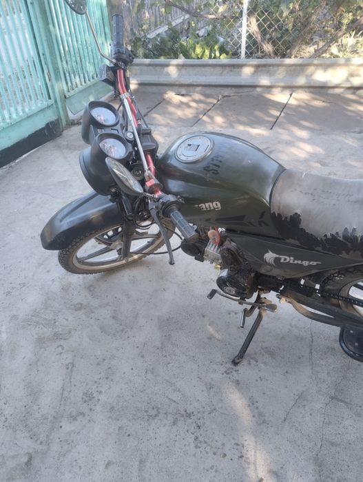 продам  Mustang mt125-8