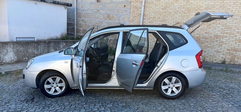 Kia Carens 2.0 CRDi EX