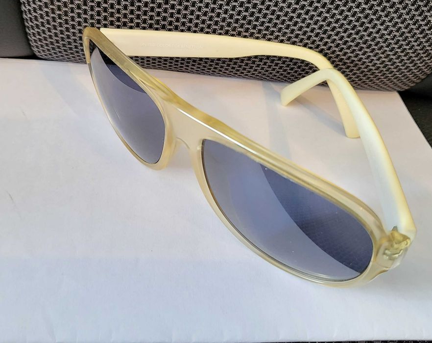 Óculos de sol Benetton