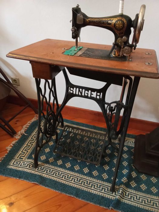 Máquina de Costura Singer Séc. XIX
