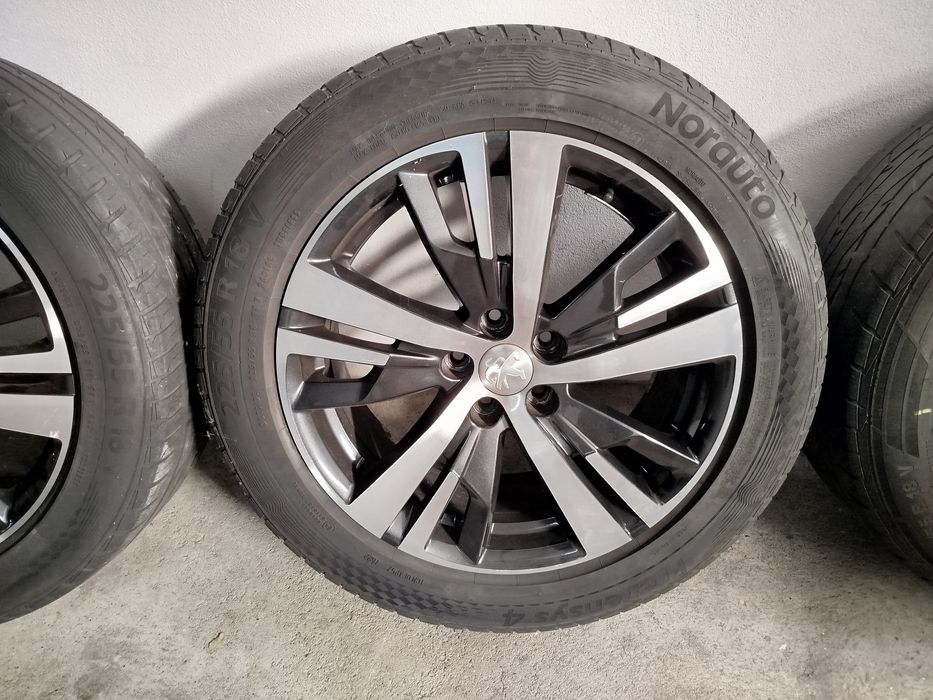 Conjunto de Jante e Pneus 225/55 R18 PEUGEOT 3008