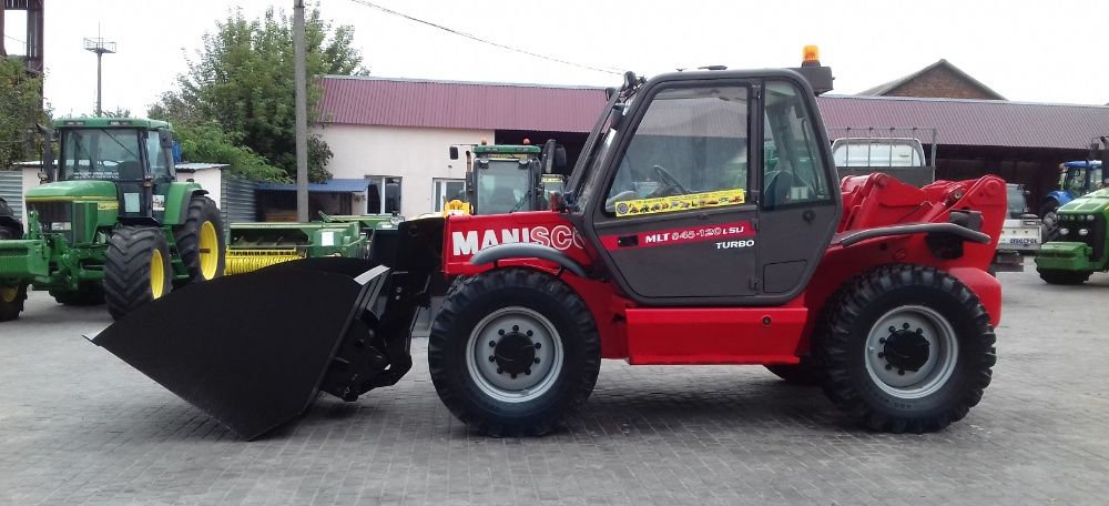 Ковш. Ківш зерновий для Manitou та JCB.