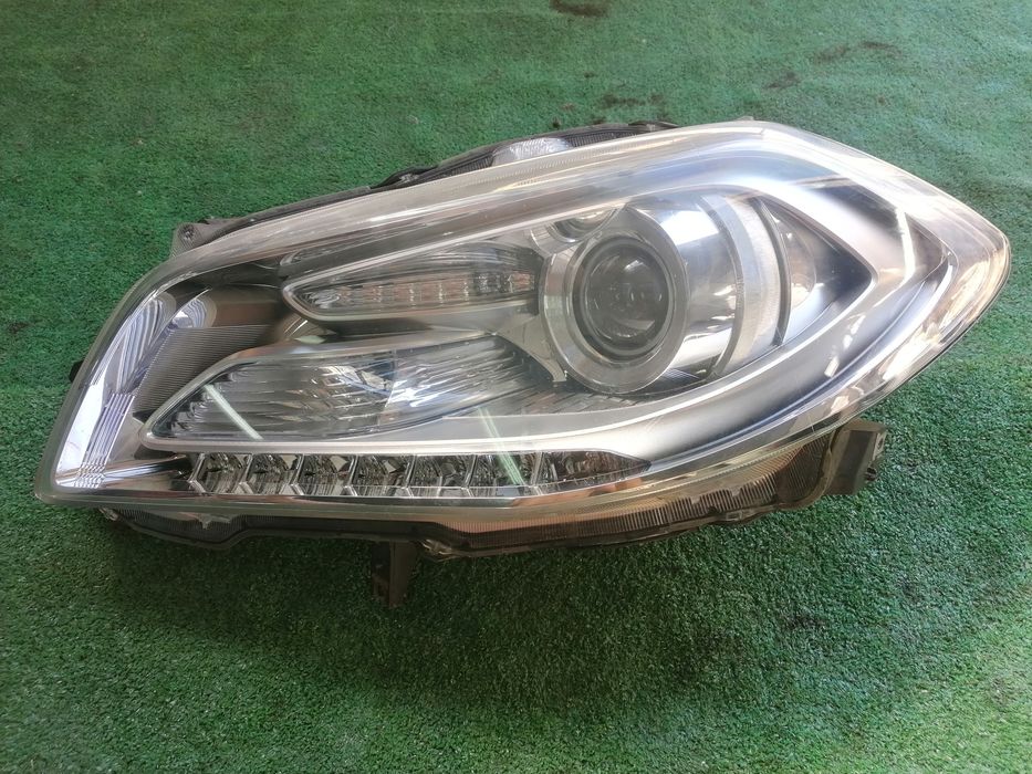 Ótica/Farol Suzuki SX-4 S-Cross