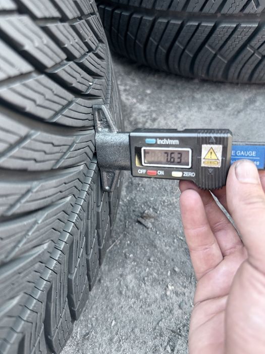 255 50 19 Michelin Pilot Alpin 5 99% 2024 Шини Зима