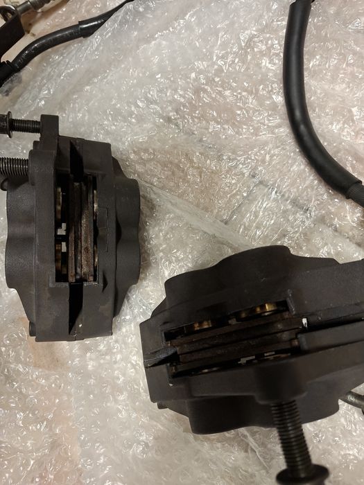 Pinças de travão suzuki  RF900R