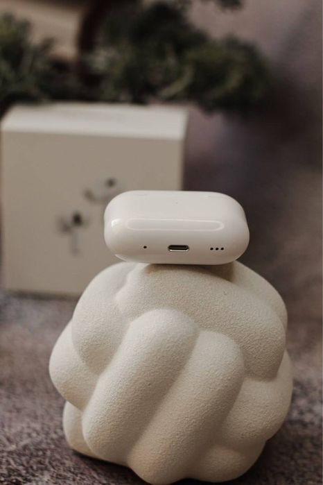 Airpods pro 2 1:1 з шумопоглинанням lighting | usb-c ЧОХОЛ в ПОДАРУНОК