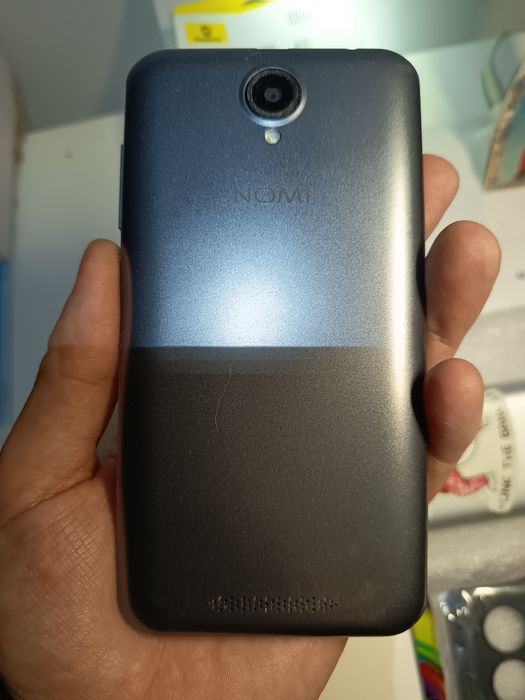 Телефон смартфон nomi  i5010