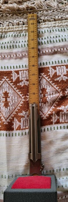 Marcador de Bainhas de Saias antigo (Americano)