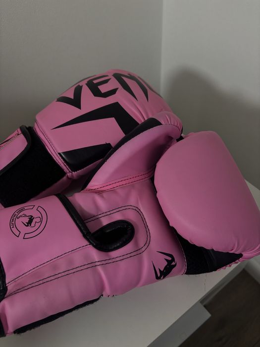 Боксерські рукавиці  venum