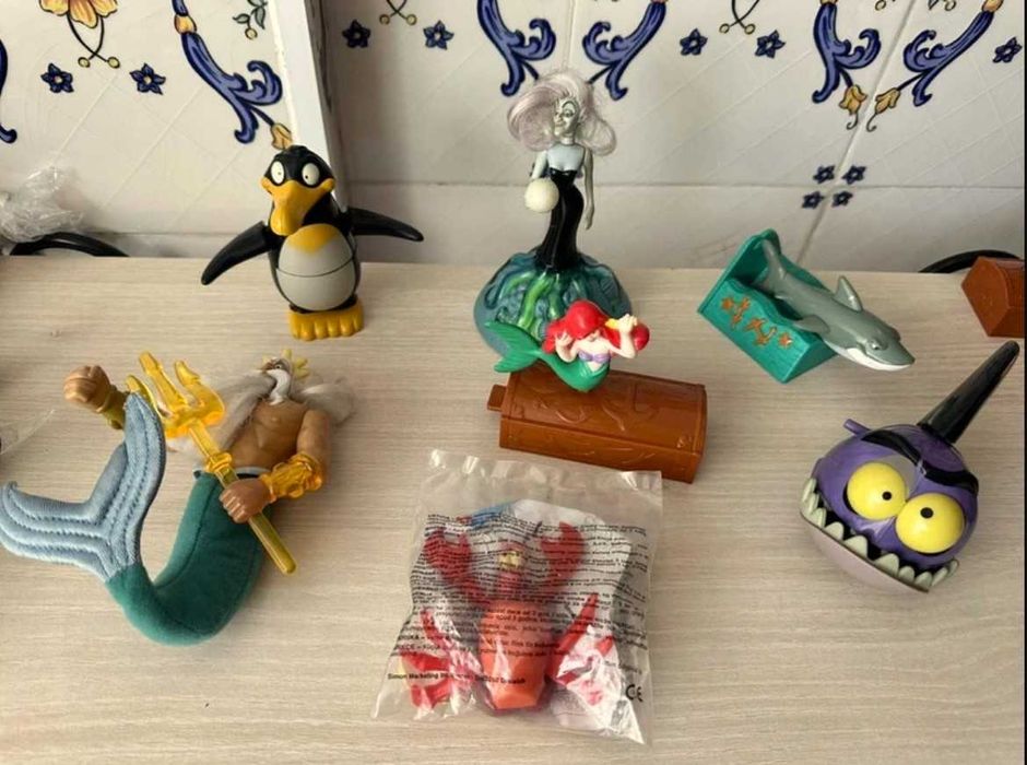 Copos disneyland paris mcdonalds happy meal mickey minnie tico e teco pequena sereia mulan tarzan