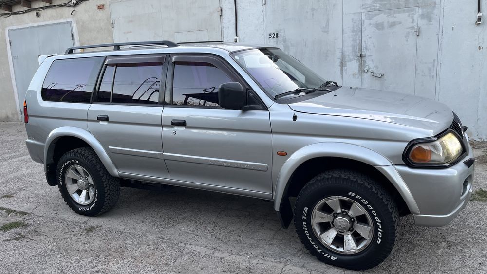 Продам Митцубиши паджеро 3.0 автомат, газ/бензин!
