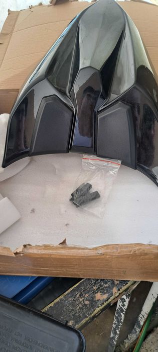 Vendo baquet nova para kawasaki z 650 de 2019