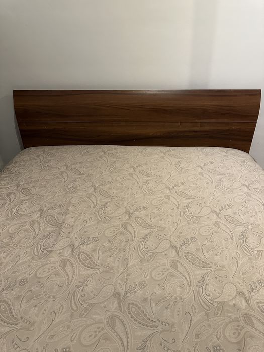 Cama de casal 160cm com estrado