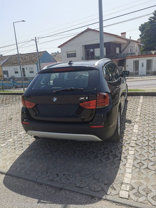 BMW X1 18d automático