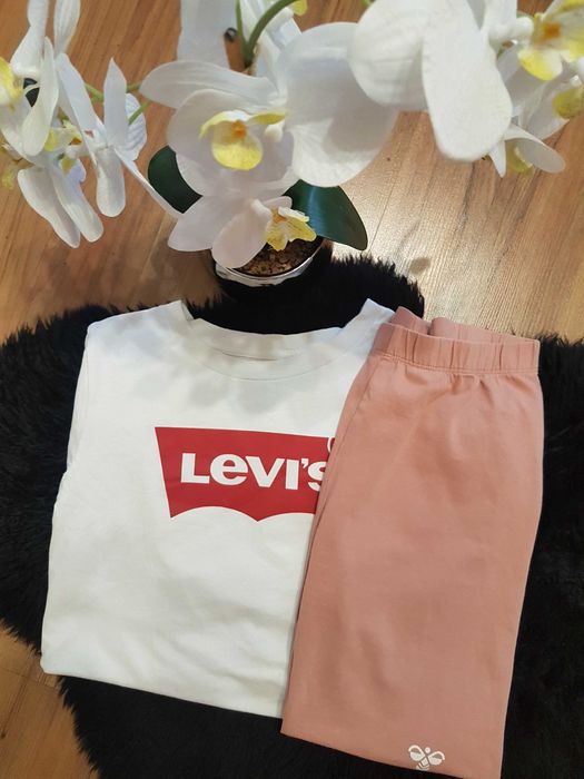 Cudny zestaw:) krótka bluzeczka LEVI'S krótkie legginsy HUMMEL 152