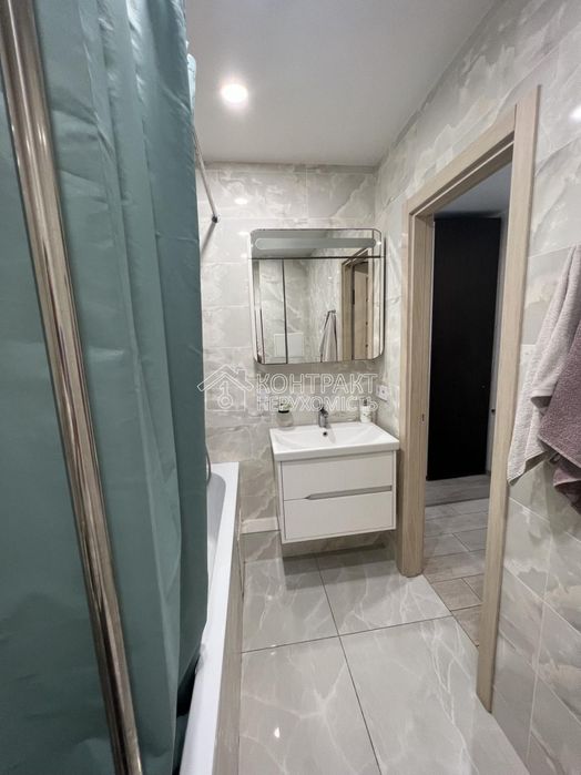 Продам 3к.кв 522 м/р Валентиновская ваучер сертификат метро Студентська Салтівське