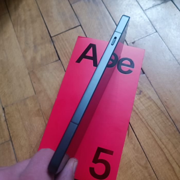 One Plus Ace 5 12+12/256