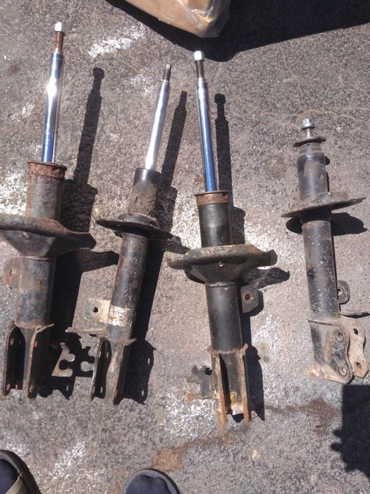 Продам стойки Лачетти правая левая зад/перед