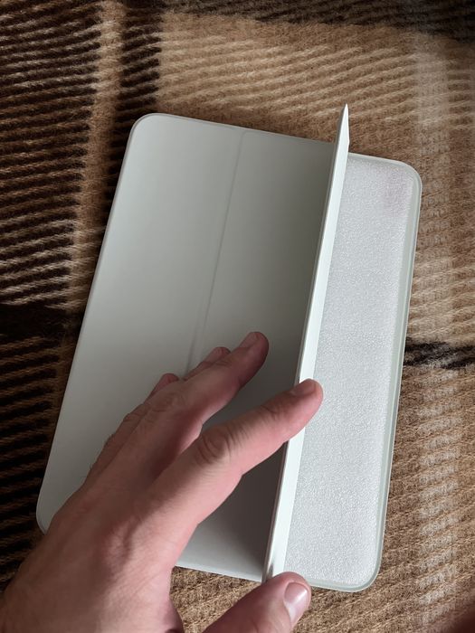 Новий чехол на iPad A16(2025)
