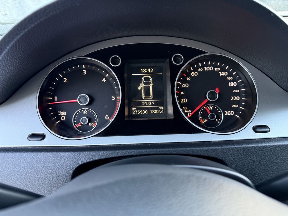 VW Passat Variant 2.0 TDI 110cv | 2009 | 275.000 km | Muitos Extras foto 4