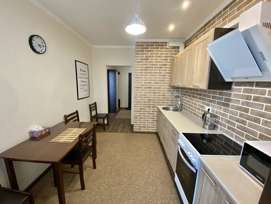 БЕЗ % 1к, просп.Гузара 46-Б, з КОМОРОЮ 2,5 кв.м,Берестейська,Вокзальна