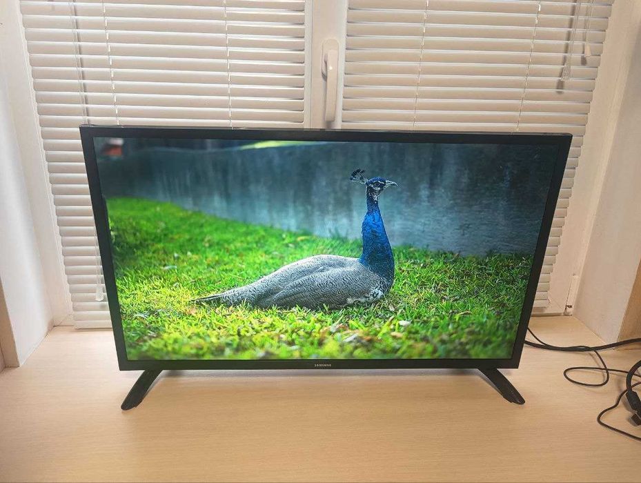 Телевизор-монитор  32" Samsung Full HD