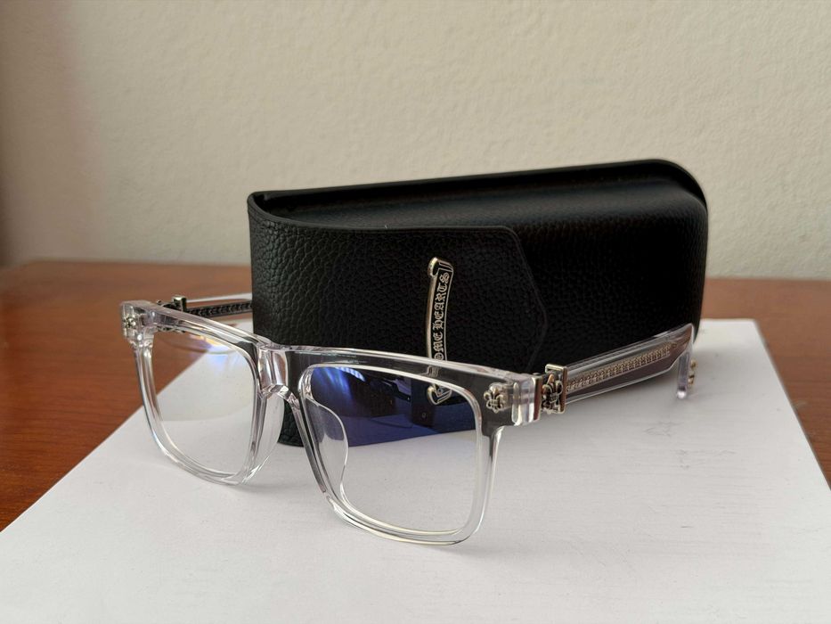 Oculos de ver Chrome Hearts