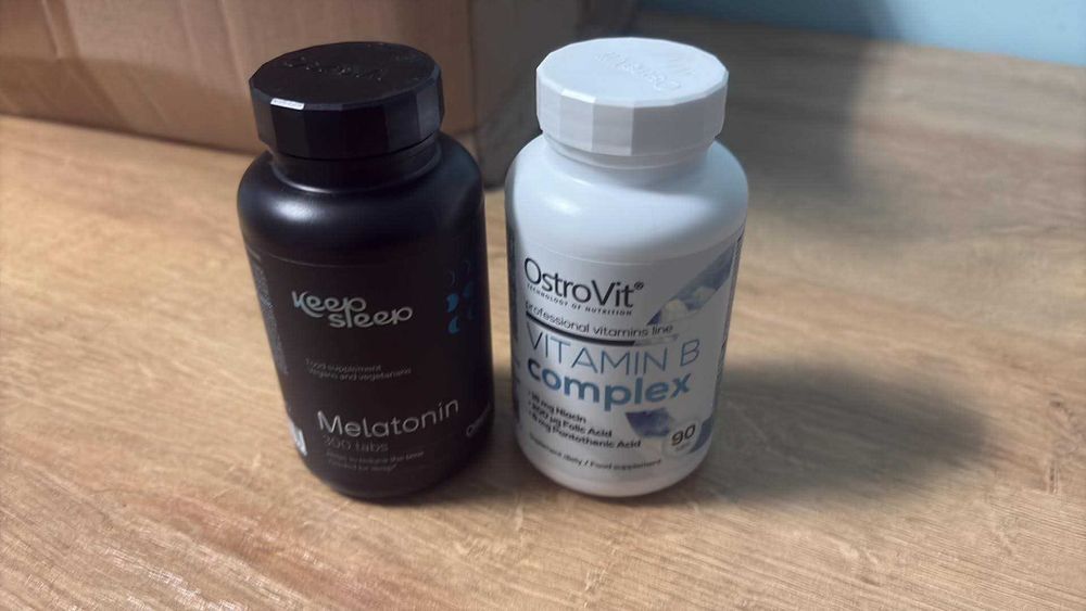 OstroVit Keep Sleep Melatonina 300 kapsułek + Witamina Vitamin B Complex 90 kapsułek - Ostrovit
