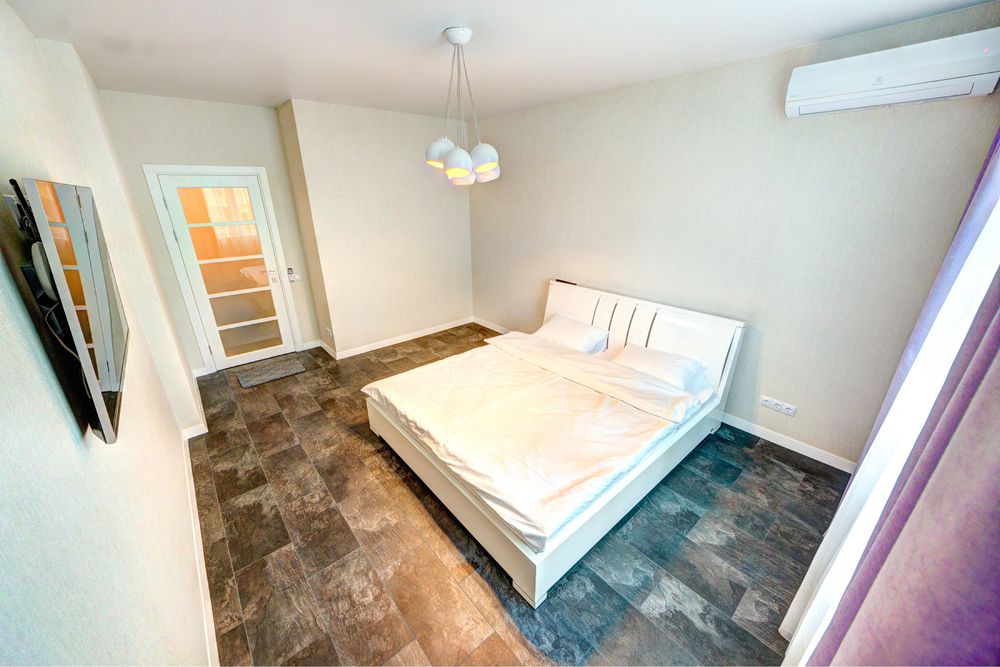 Вільна!  Подобова Оренда квартири.  Київ лівий берег