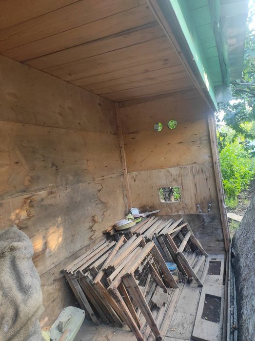 Апидомик - На четыре семьи